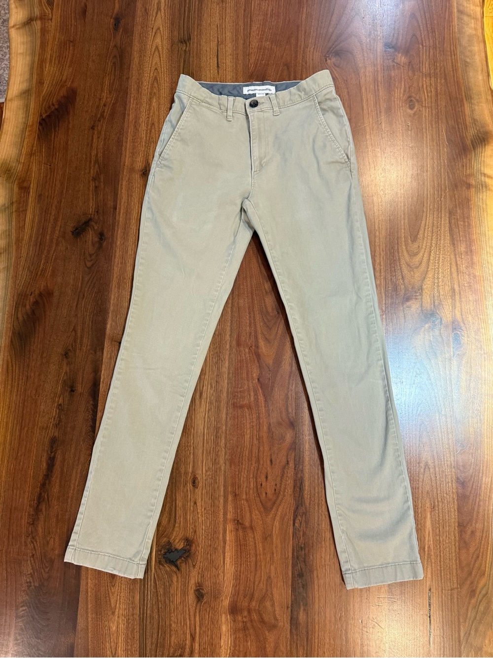 Amazon Essentials Men’s Skinny Fit - 28w x 32L Khaki Pants EUC